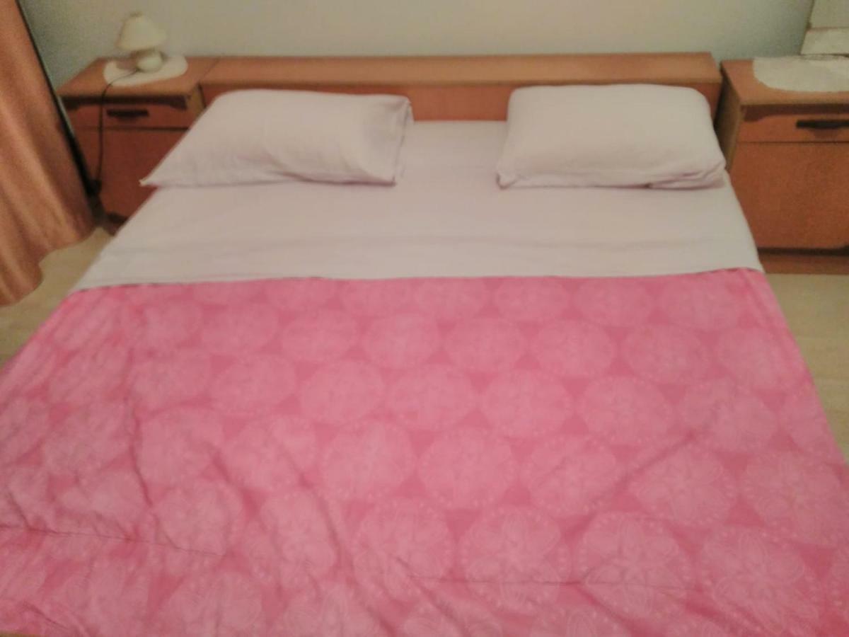 Apartmani Marija Pašman Eksteriør billede